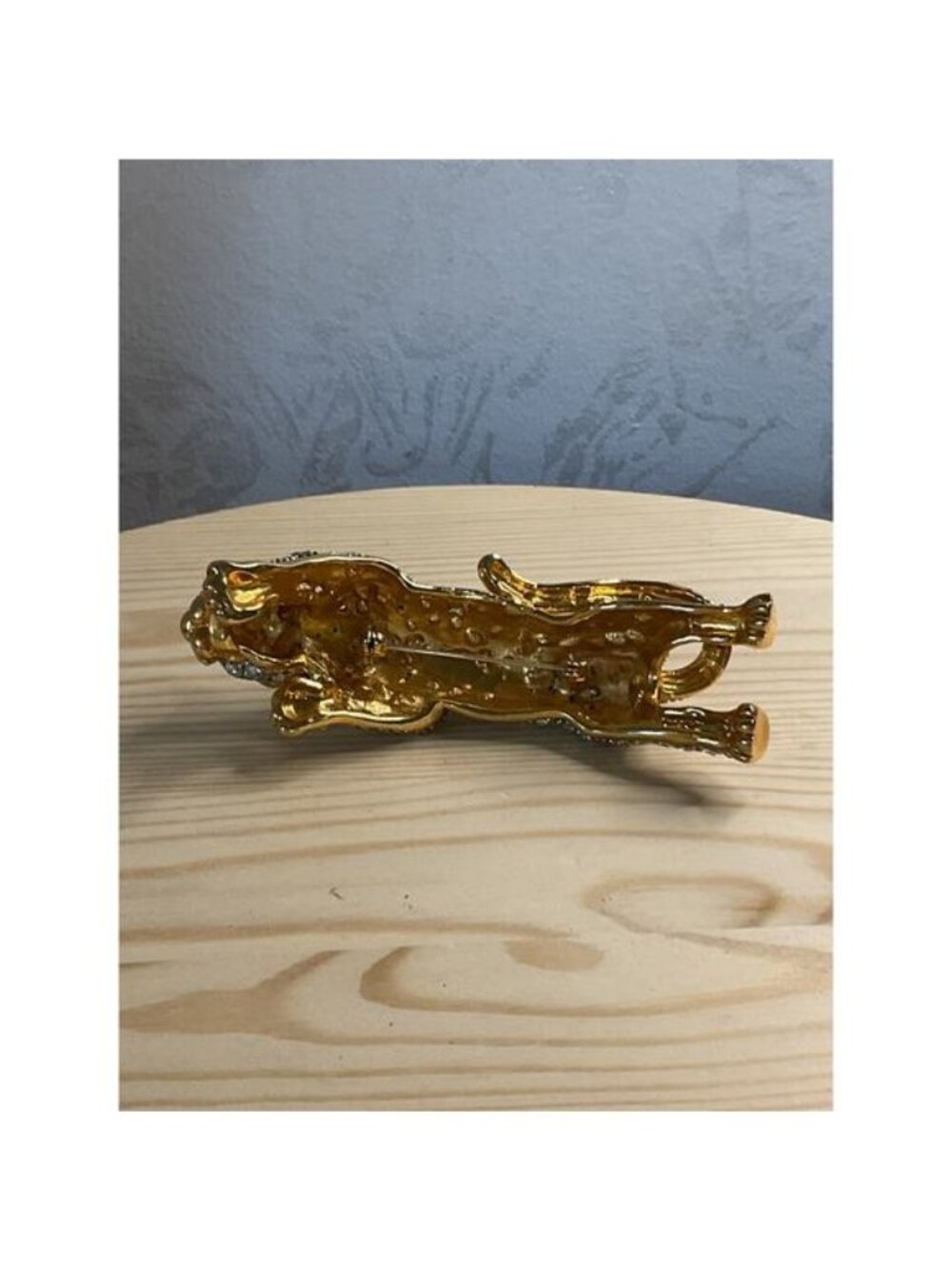 Gold Pave Rhinestone Leopard Panther Shoulder Brooch Pin 80s Runway Mob Wife Whi - Picture 6 of 7